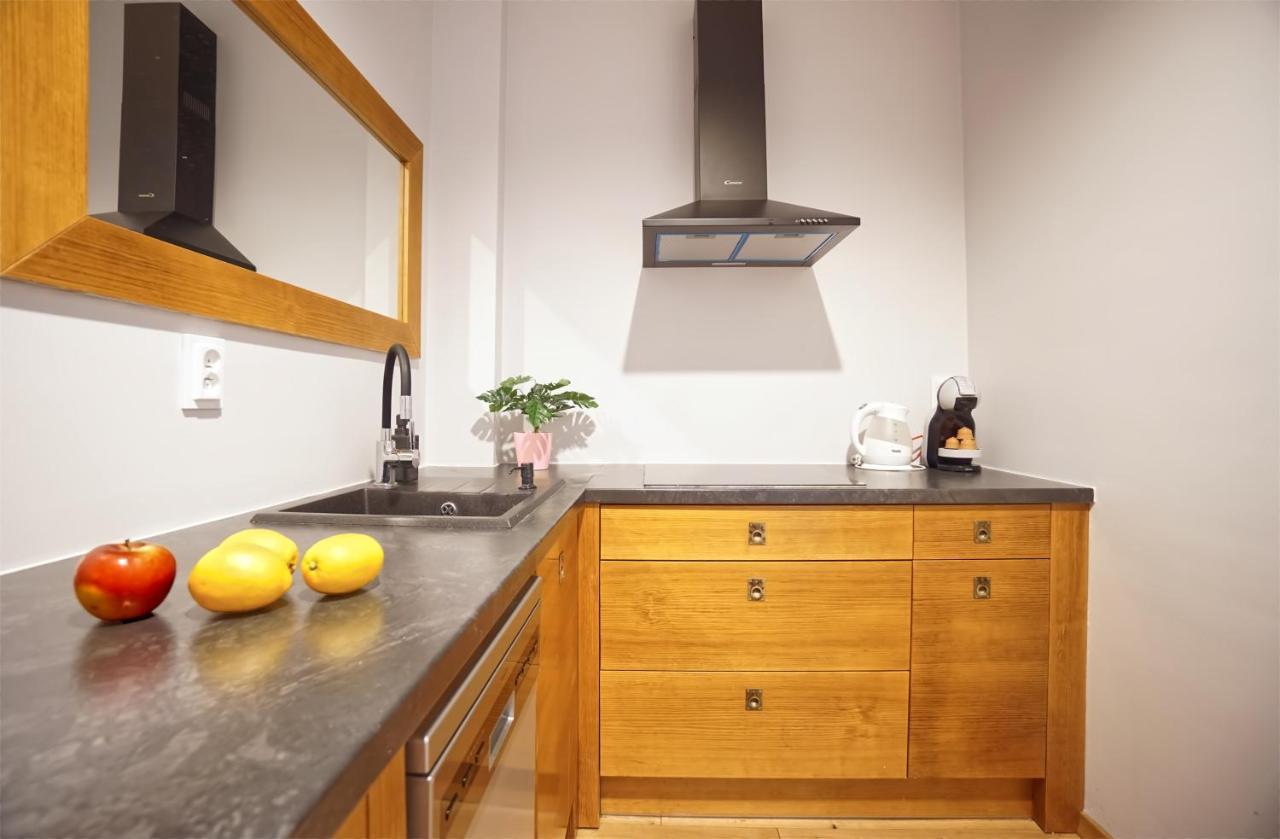 Premium Deluxe Old Town Apartment